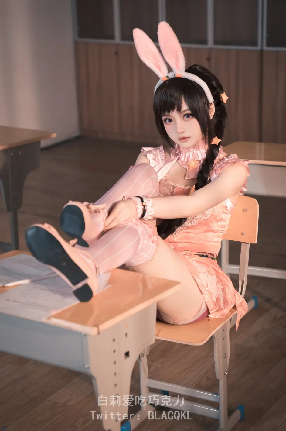 图片[2]-白莉爱吃巧克力[原理猪]精美壁纸欣赏下载【20套】-游戏兄弟