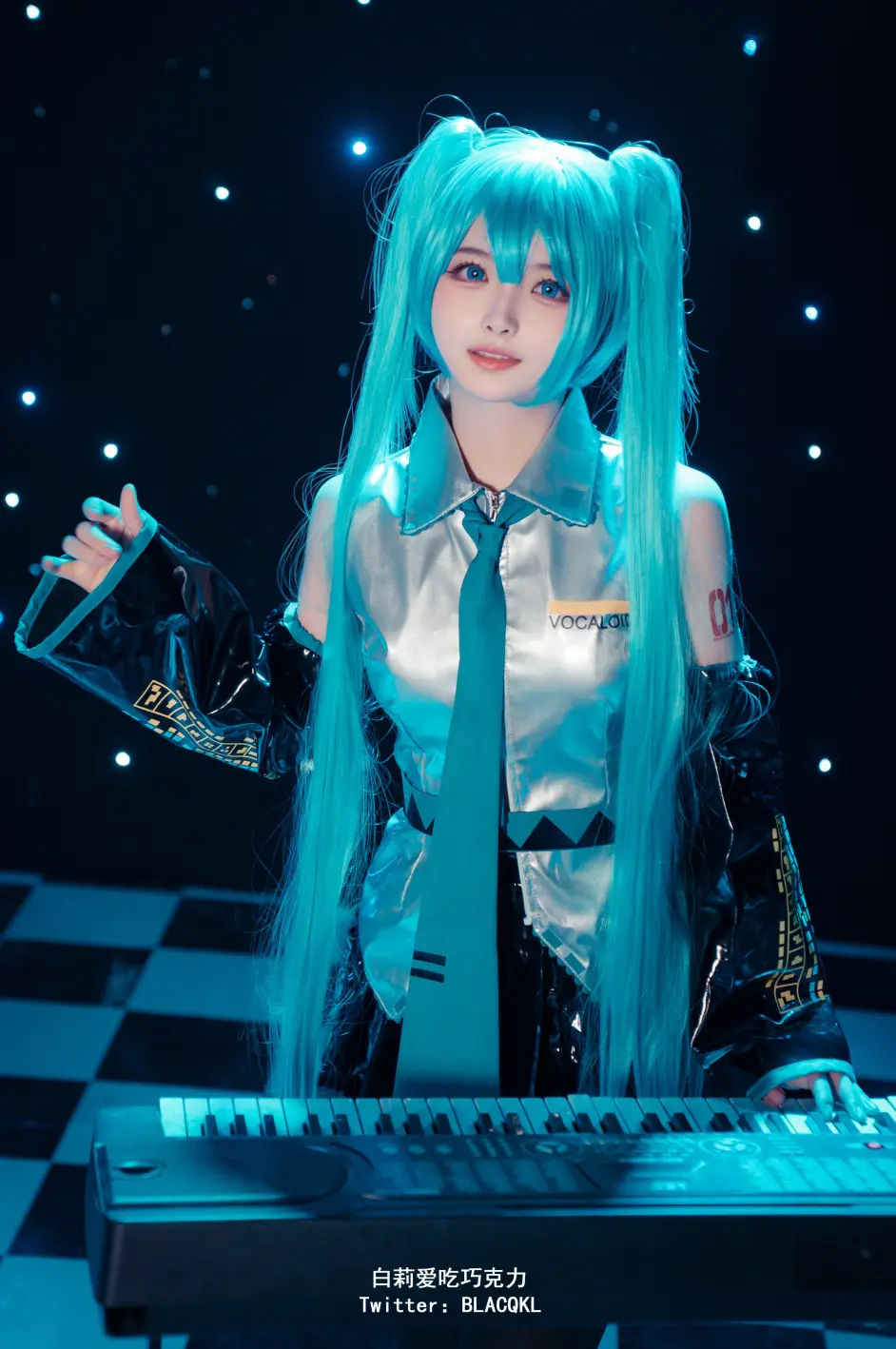 图片[7]-白莉爱吃巧克力[原理猪]精美壁纸欣赏下载【20套】-游戏兄弟